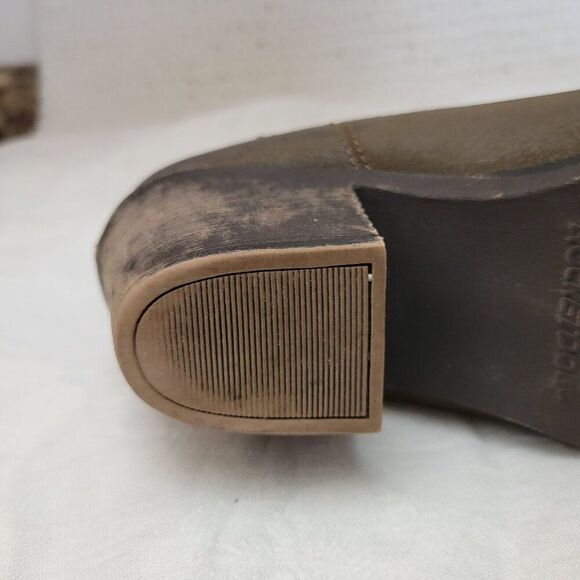 Rocket Dog Size 8 Leather Ankle Boots Booties Brown 2 1/2" heel women's GUC - Picture 7 of 13